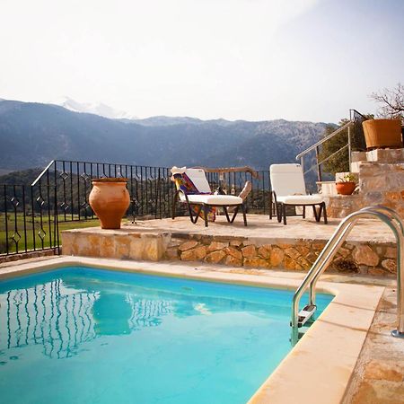 Stone Built Villa Galatia, Poolside & Perfect View Kares Ngoại thất bức ảnh